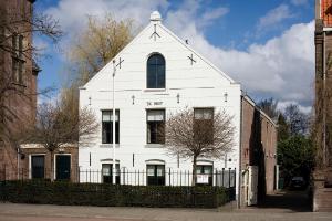 /blobs/grachtenfestival/w1200/199/2024/14/Onbekende_fotograaf_386_DeHoop_Exterieur_2_1.jpg